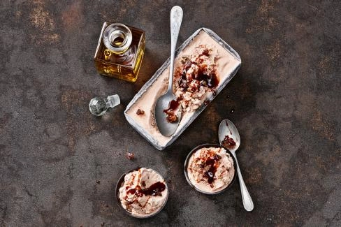 suesse kueche dattel glace mit rum 011120